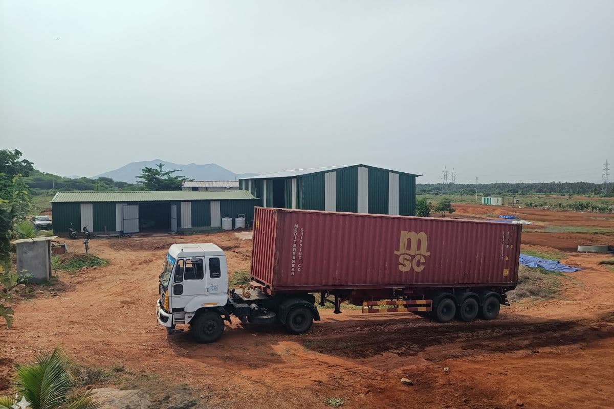 Container-packed-with-cocopeat-moving-from-almighty-coir-warehouse.jpg